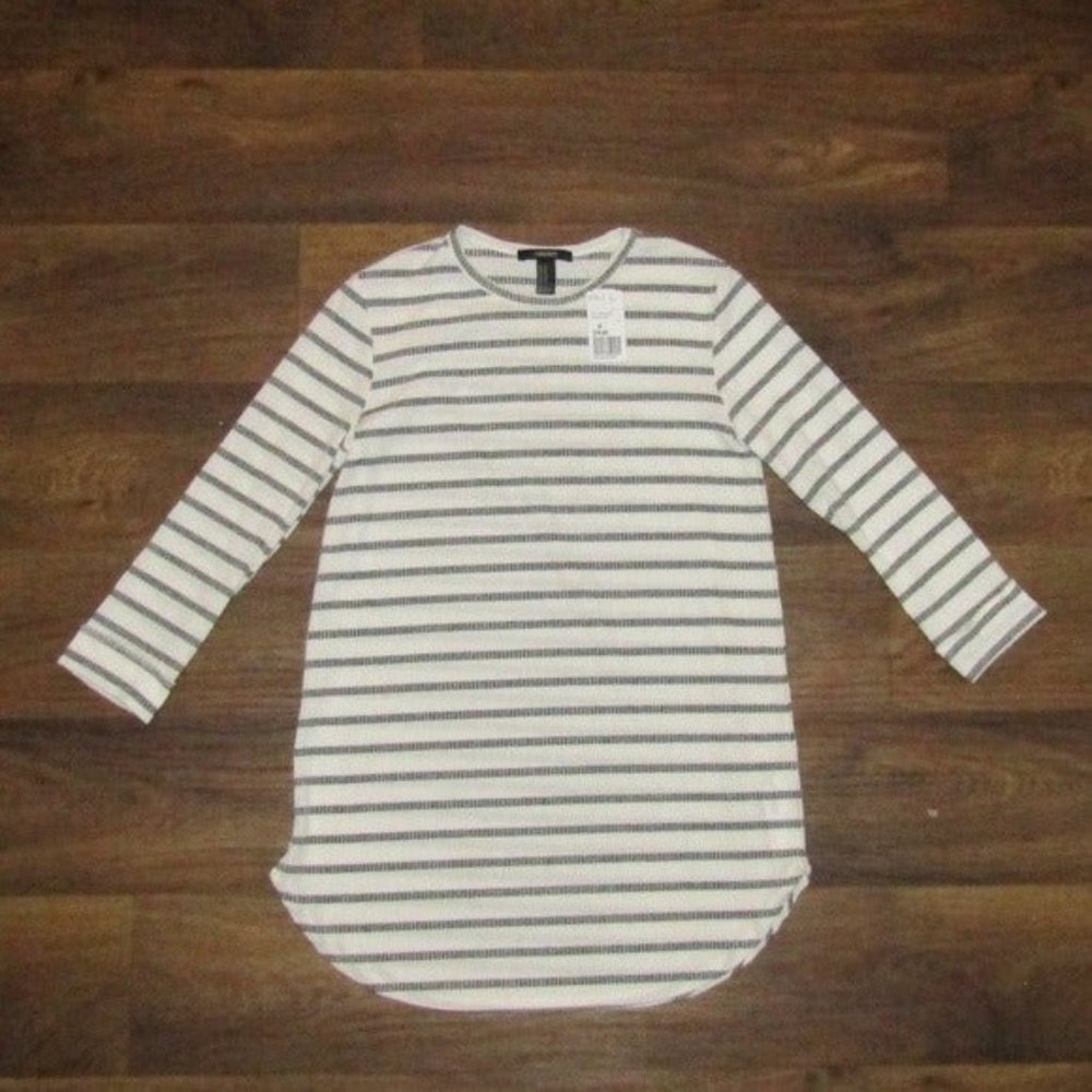 Forever 21 Knit Top White Black Size M Long Sleeve